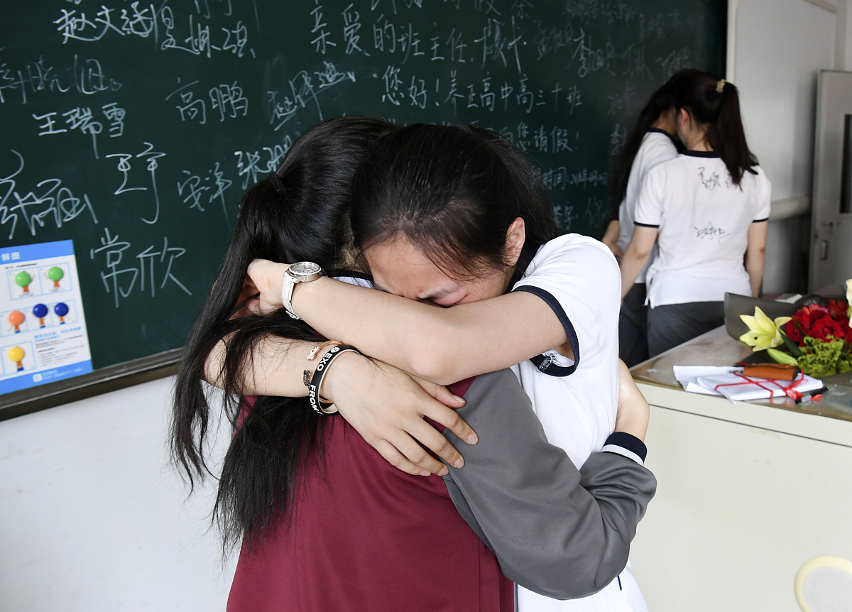 假设你是一学生现在要和辅导员请2天假请列出20个请假能说服辅导员的理由