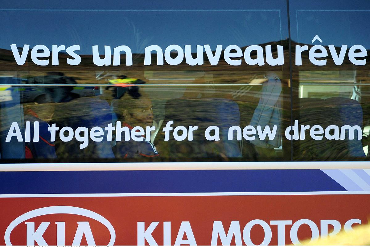 2010年6月20日,南非克尼斯纳,2010世界杯a组末轮前瞻,法国球员罢训.**