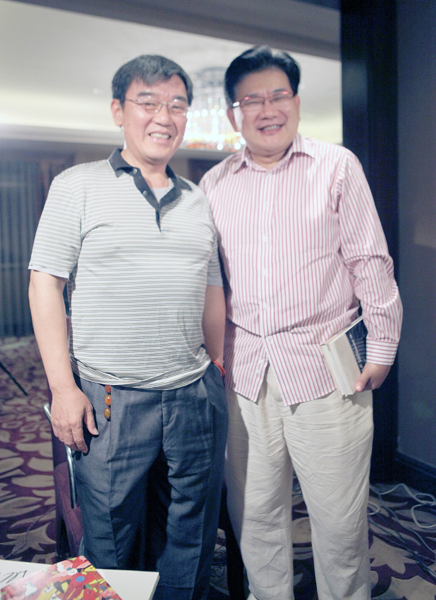 2012年07月21日,上海,李立群接受《可凡倾听》节目专访.***_***李立群