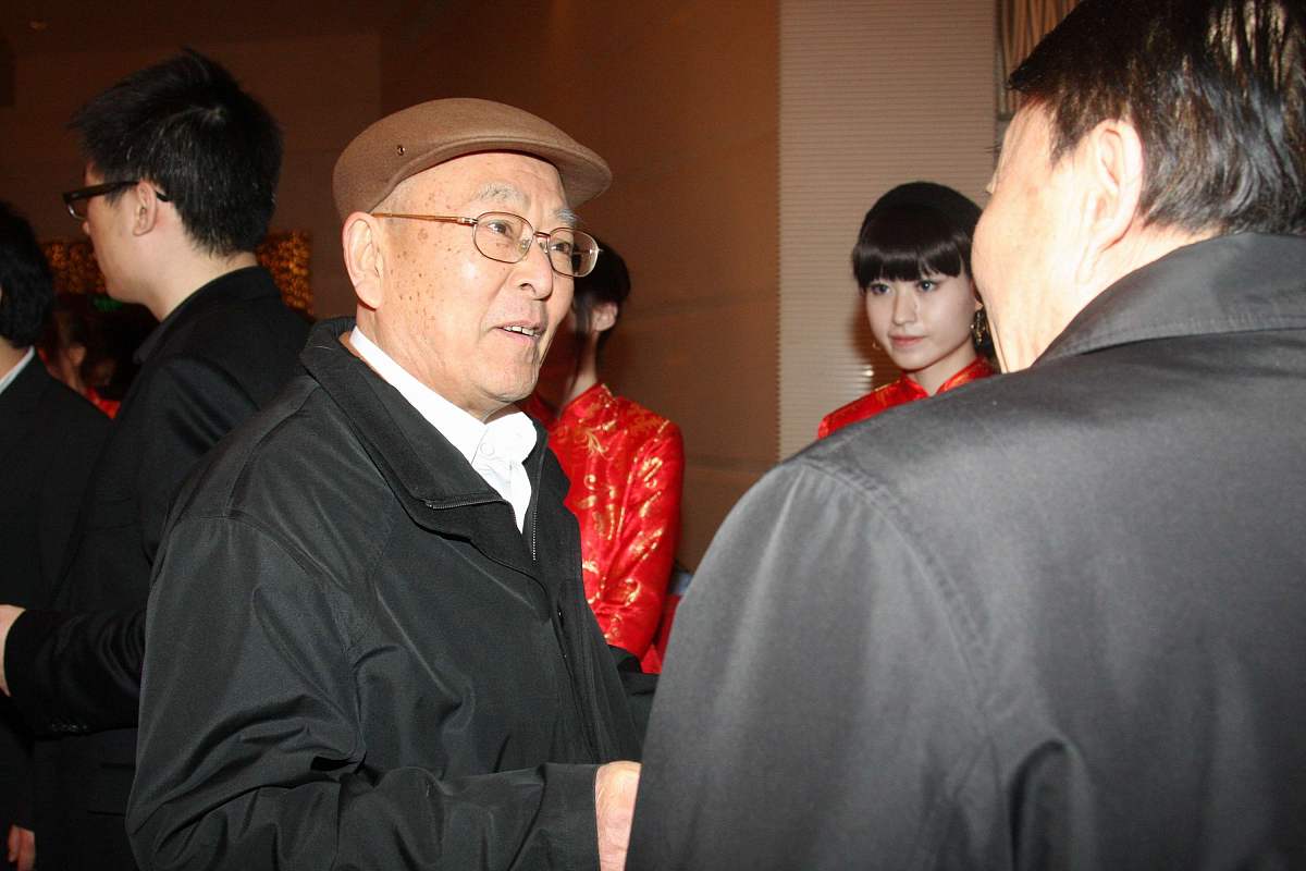 2011年1月19日,北京,亚洲第一位拥有劳斯莱斯的大富翁李晓华在昆仑饭
