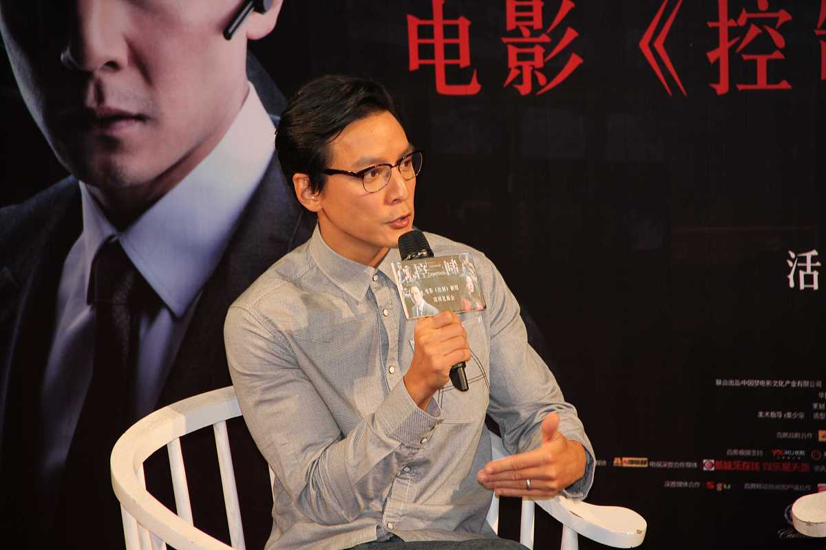 2023年最爆火的电视剧《狂飙》的热播使得张颂文成为了一个好演员的典范--沉寂多年打磨演技后积累了足够的实力并最终得到了大众的认可。作为励志的典范他的人生经历让人动容三年内被拒绝了800多次直到47岁才红遍中国;他淡泊名利因为角色理解或剧本质量上与合作方的分歧他曾拒绝了众多演出邀约。 对干我们平凡人也可以从张颂文的经历中得到很多启示。很多人害怕被拒绝害怕失败但其实每个人都会经历这一过程关键是要不放