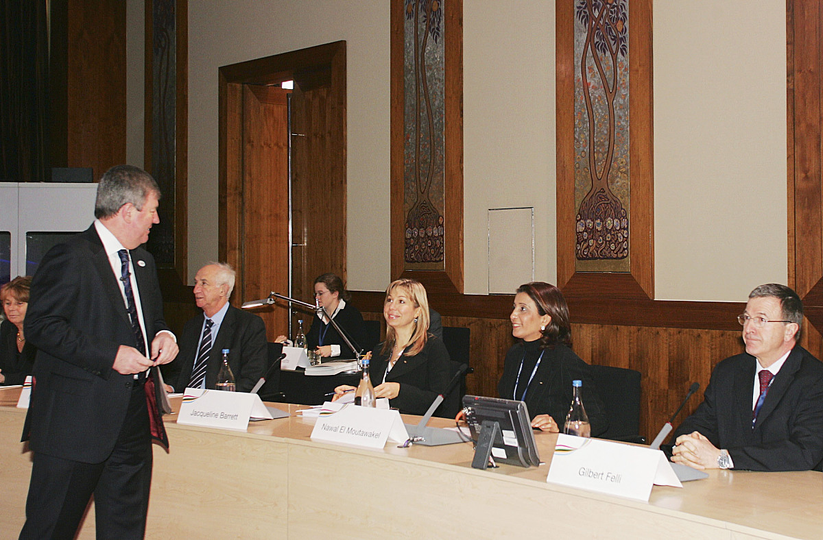 物资采购年度总结：成果与挑战