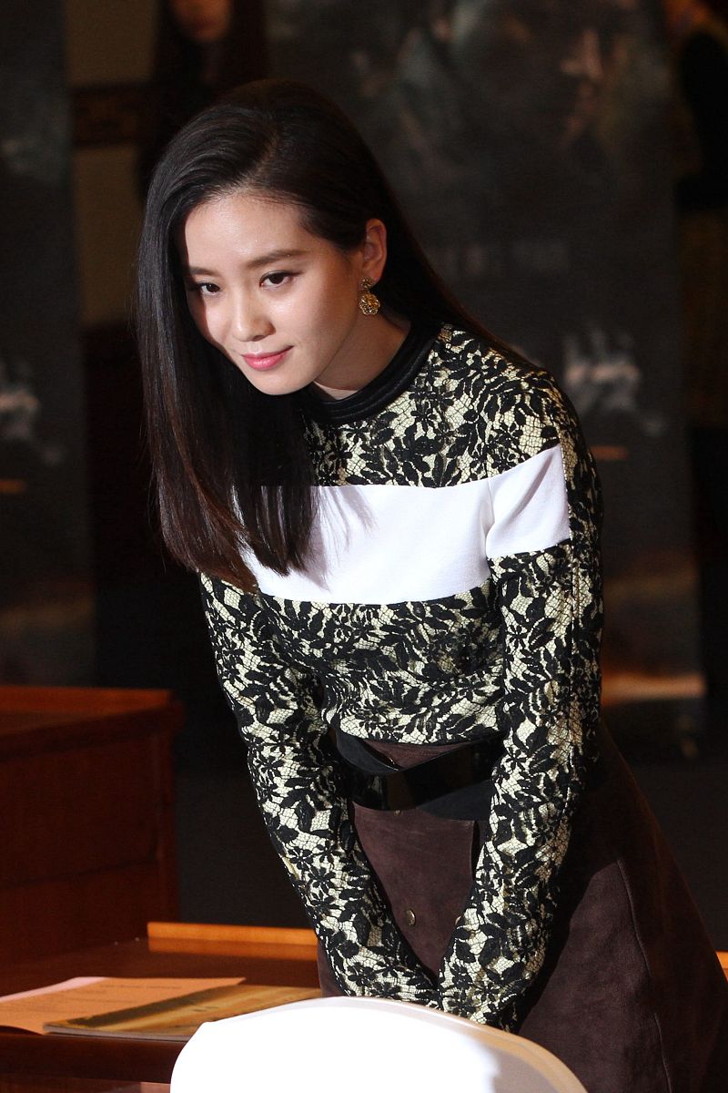 刘诗诗：温婉如水，才华出众，演艺圈的优雅女神