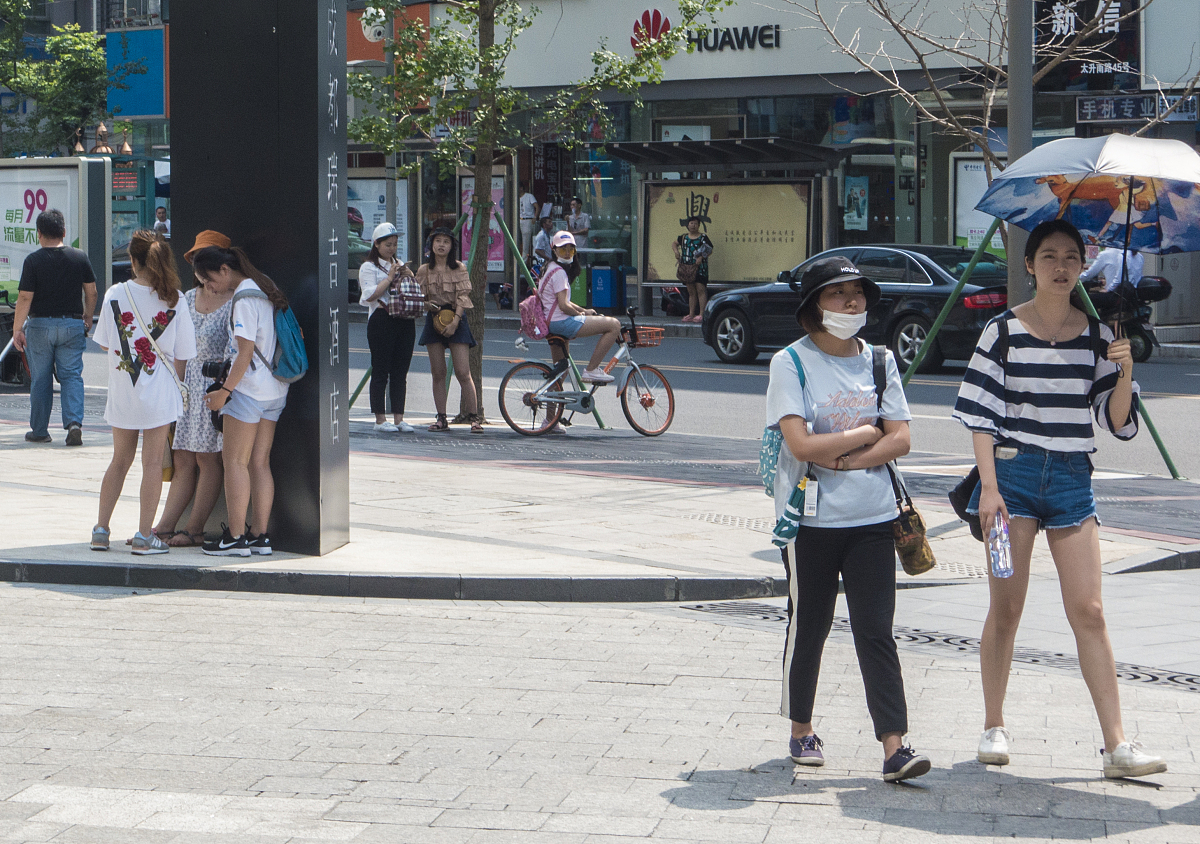 成都铁道工程技术专业适合女生学习吗？女生在工程领域的优势和挑战