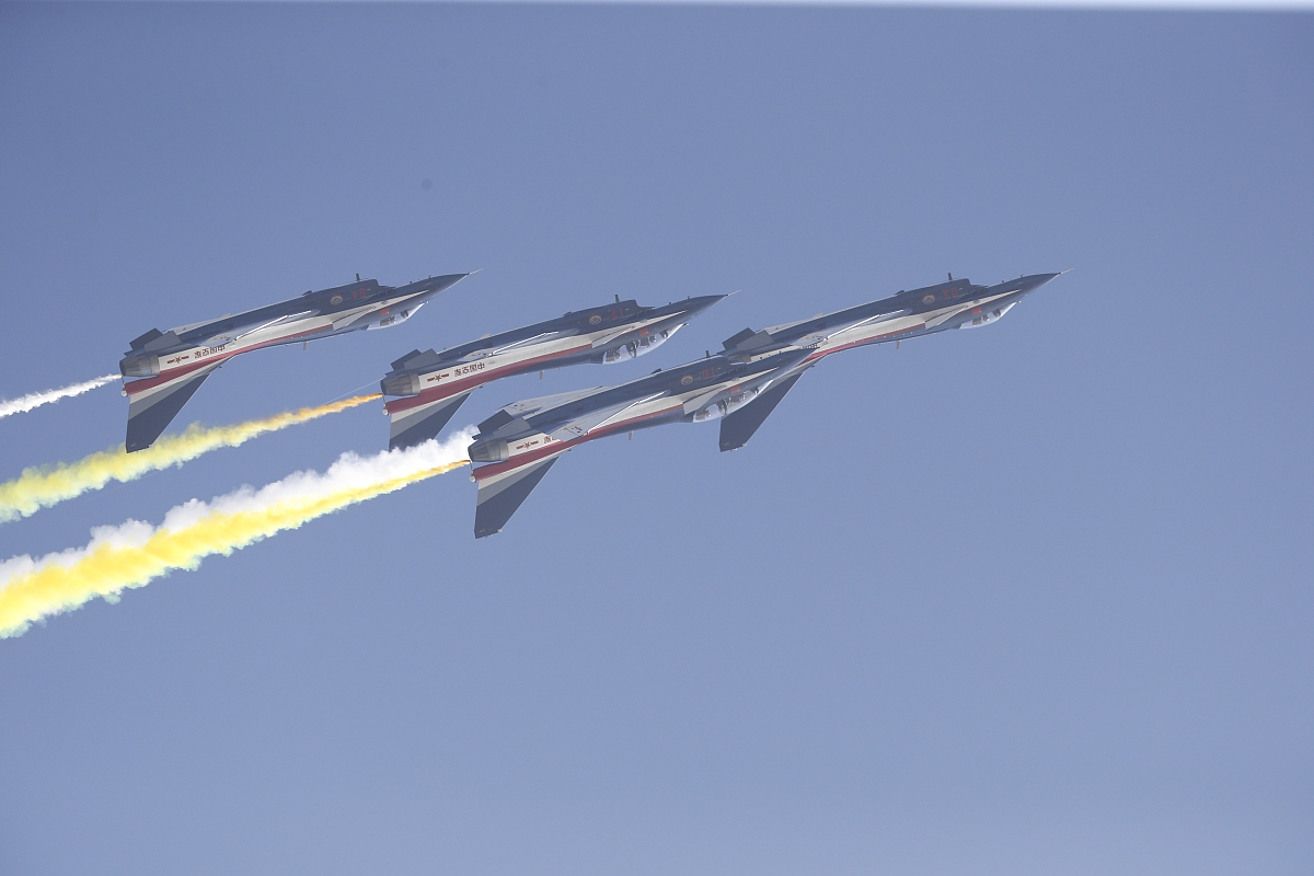 2000年中国军事科技水平：落后与突破