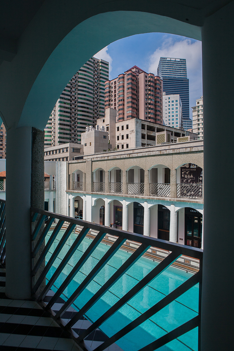 时空穿梭者：穿越时空的冒险之旅