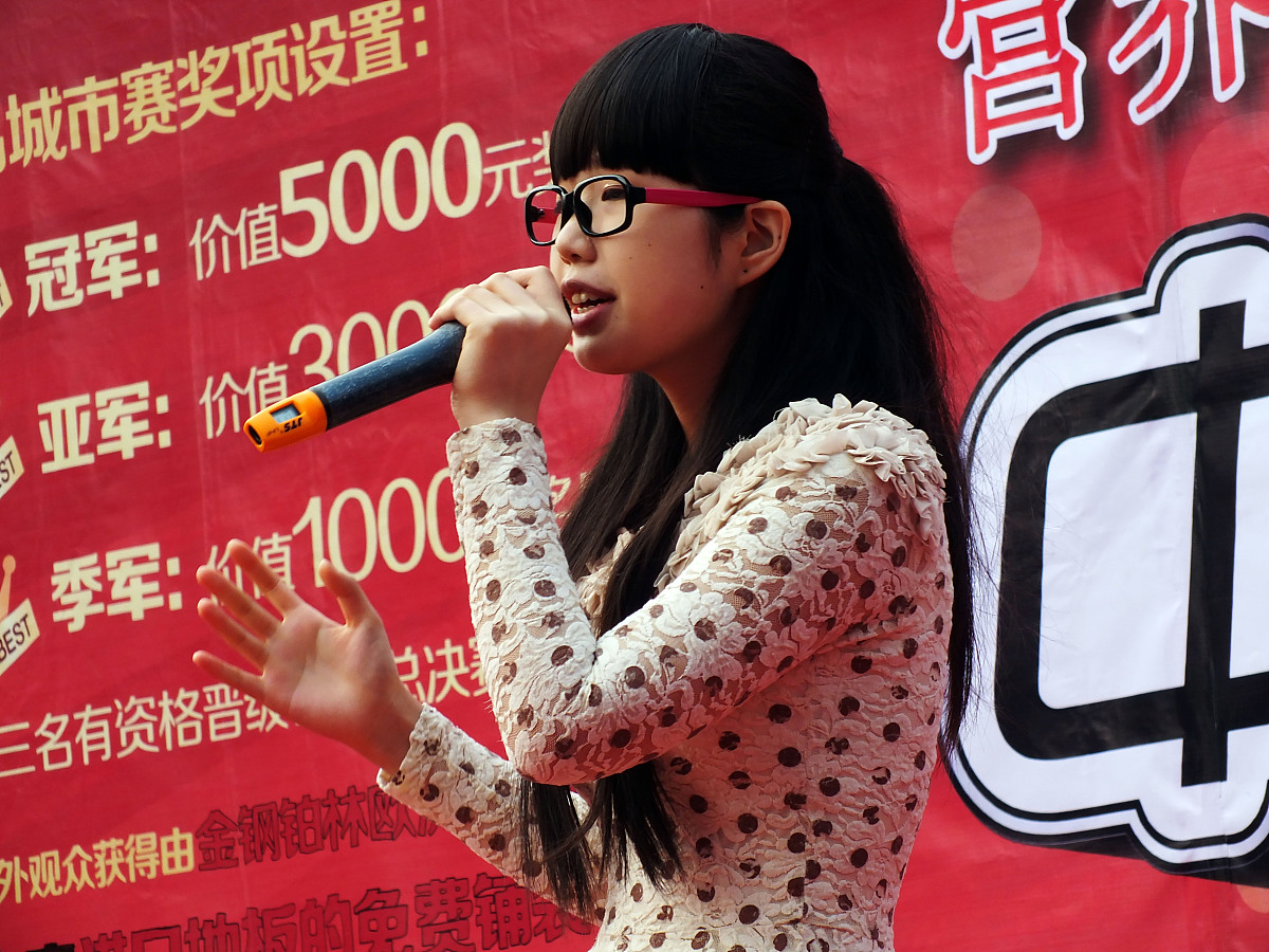 校运会加油稿：为运动员们喝彩！