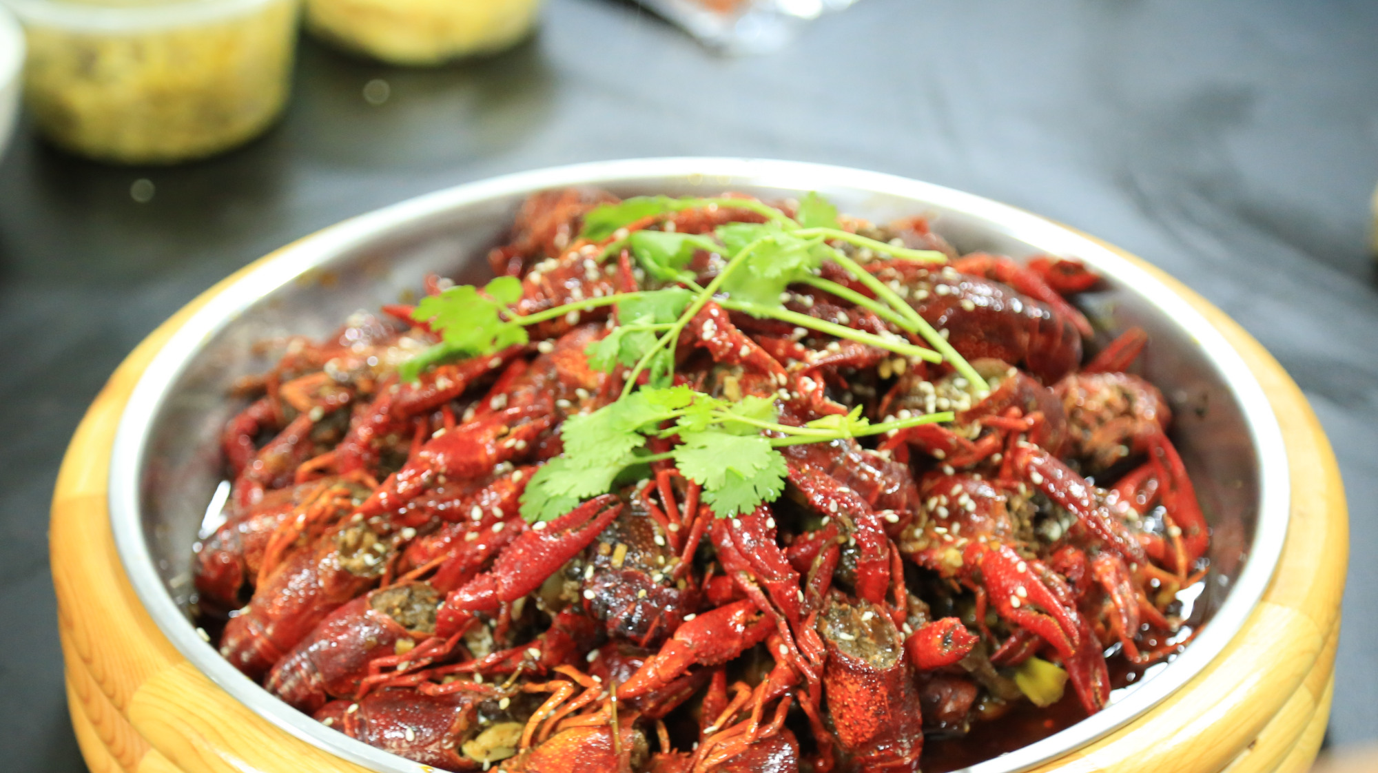 大哥教你学做菜|麻辣龙虾的做法,在家也能吃出正宗味
