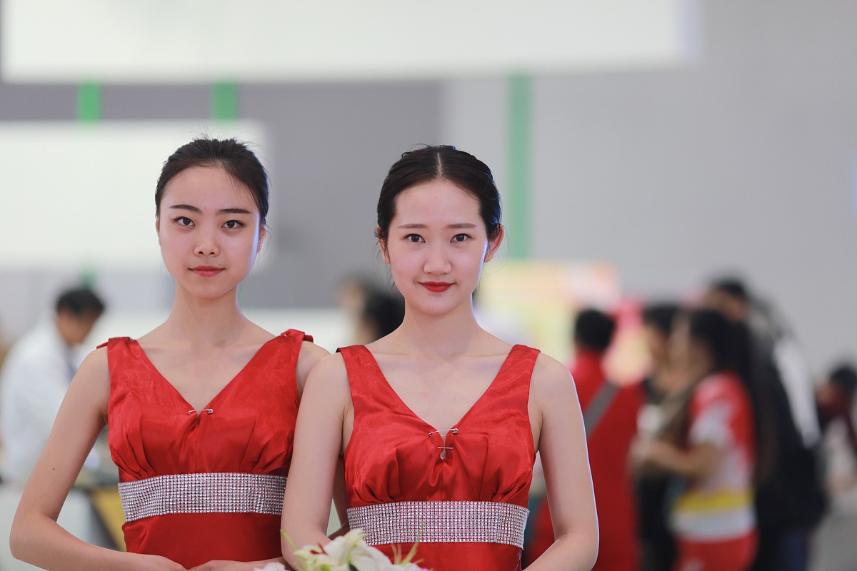 高考落榜学模特与礼仪？我的时尚之路