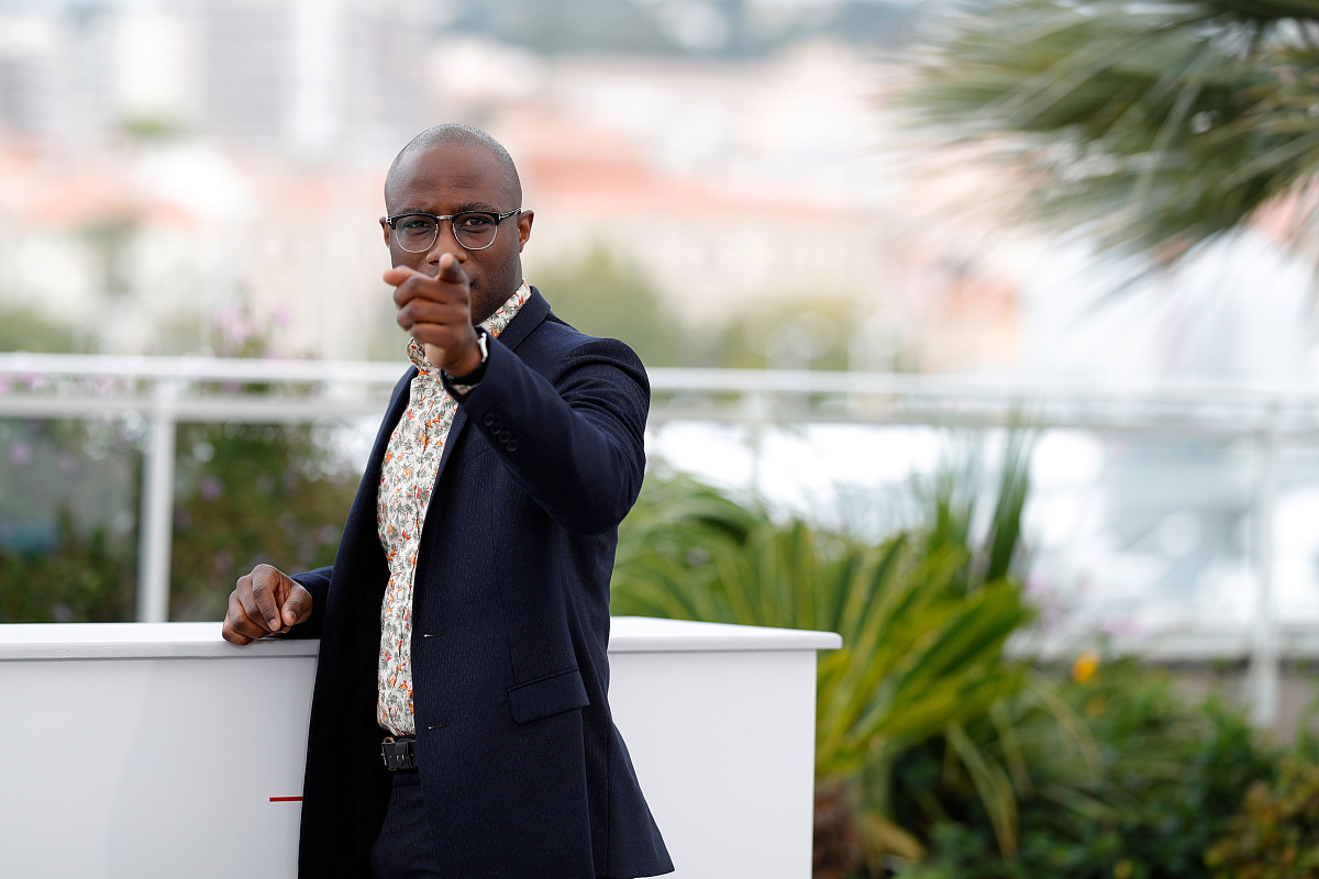 评审结果将按照一下方案执行这句话再修改一下