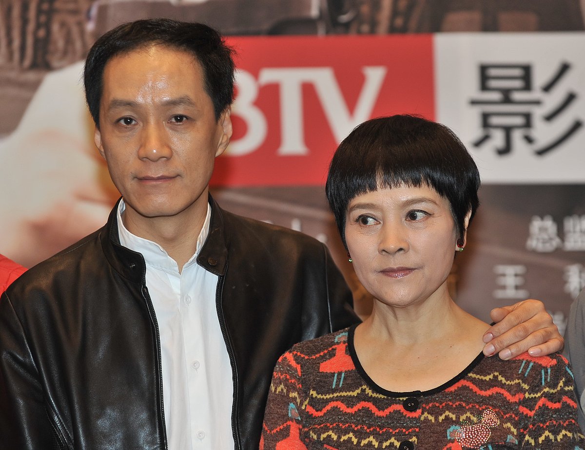 失踪的珠宝：一个令人惊叹的侦探故事