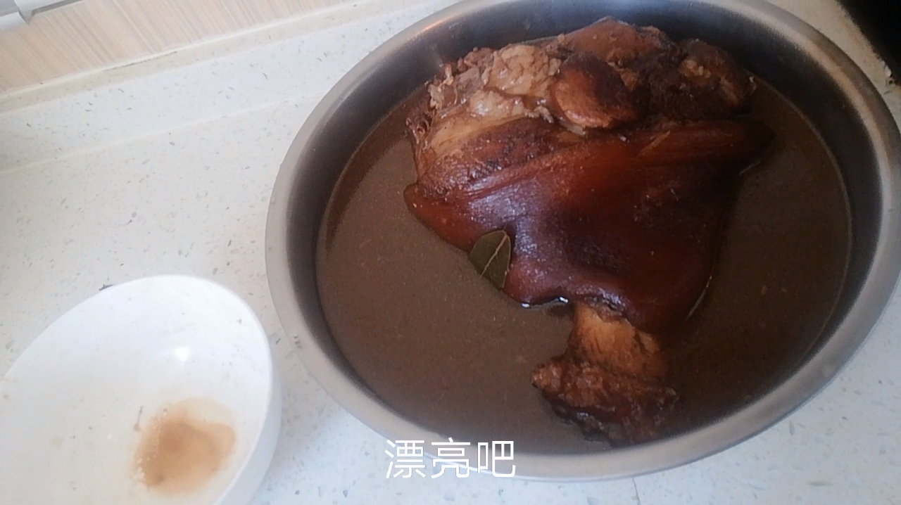 减肥神器凉拌银星菜和刚哥秘制酱肘子我怎么选择