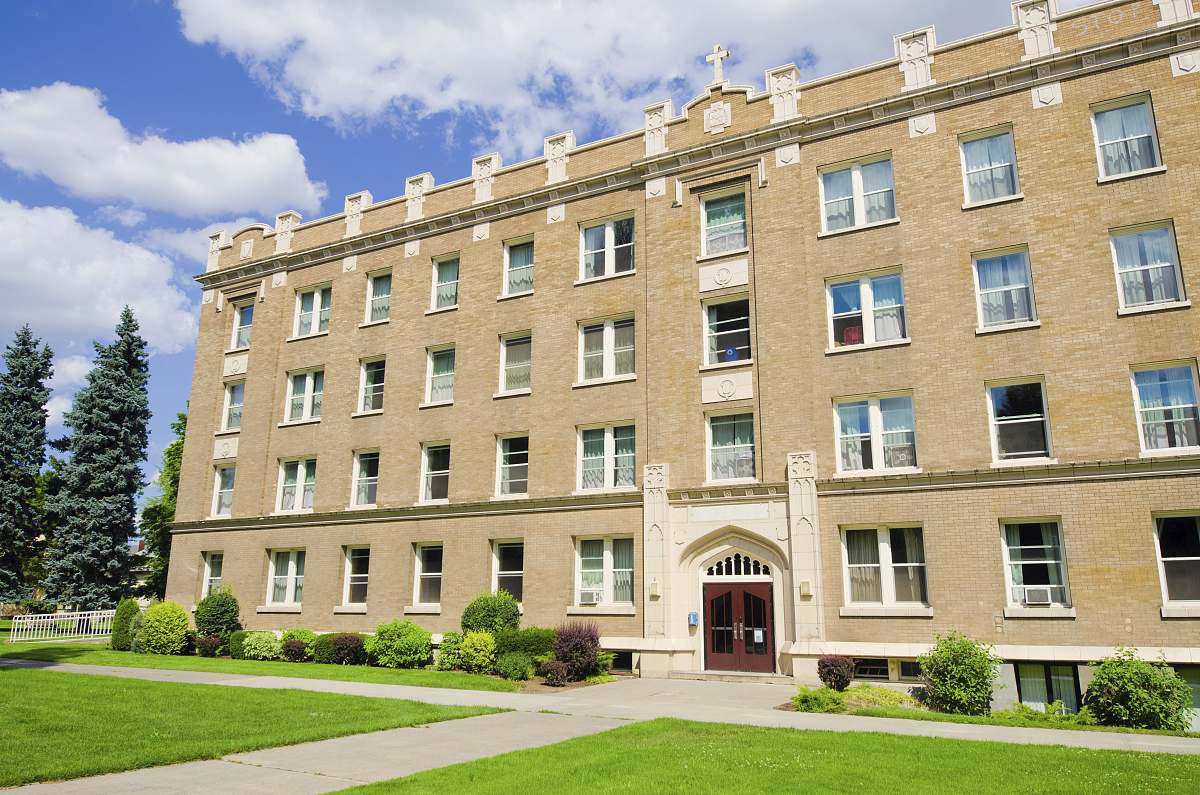 collegiate building on college campus in spokane, wa