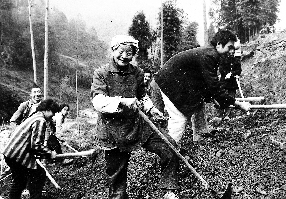 以工代赈：人力优先，助力脱贫致富