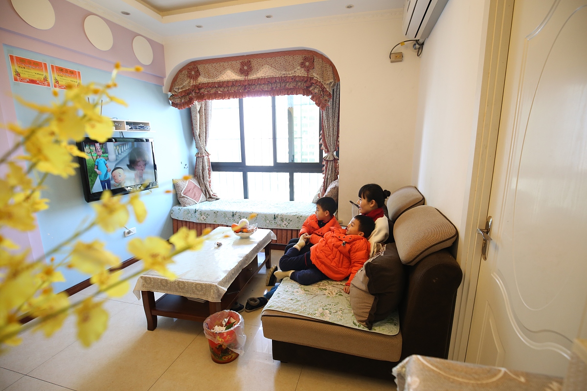 重庆轻工业学校装潢艺术设计有3+2五年制大专吗