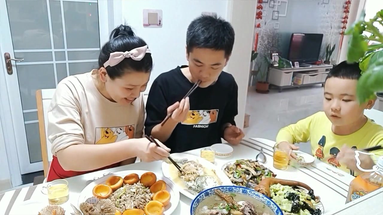 花158块钱买食材,给老公做了6菜1汤的生日大餐,有鱼有肉有海鲜