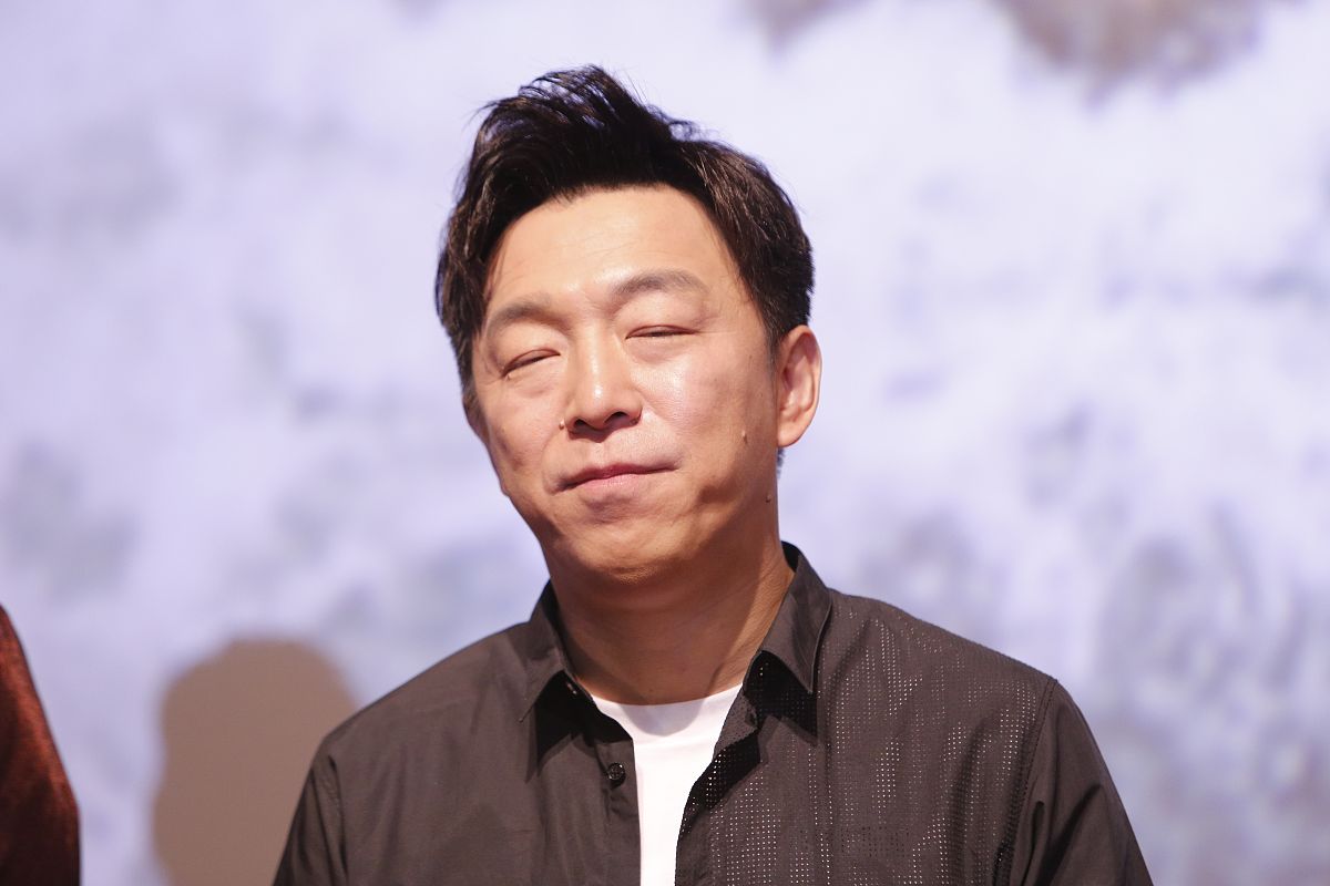 黄渤高情商反击：你是姓黄还是姓渤？一招制敌，太精彩！