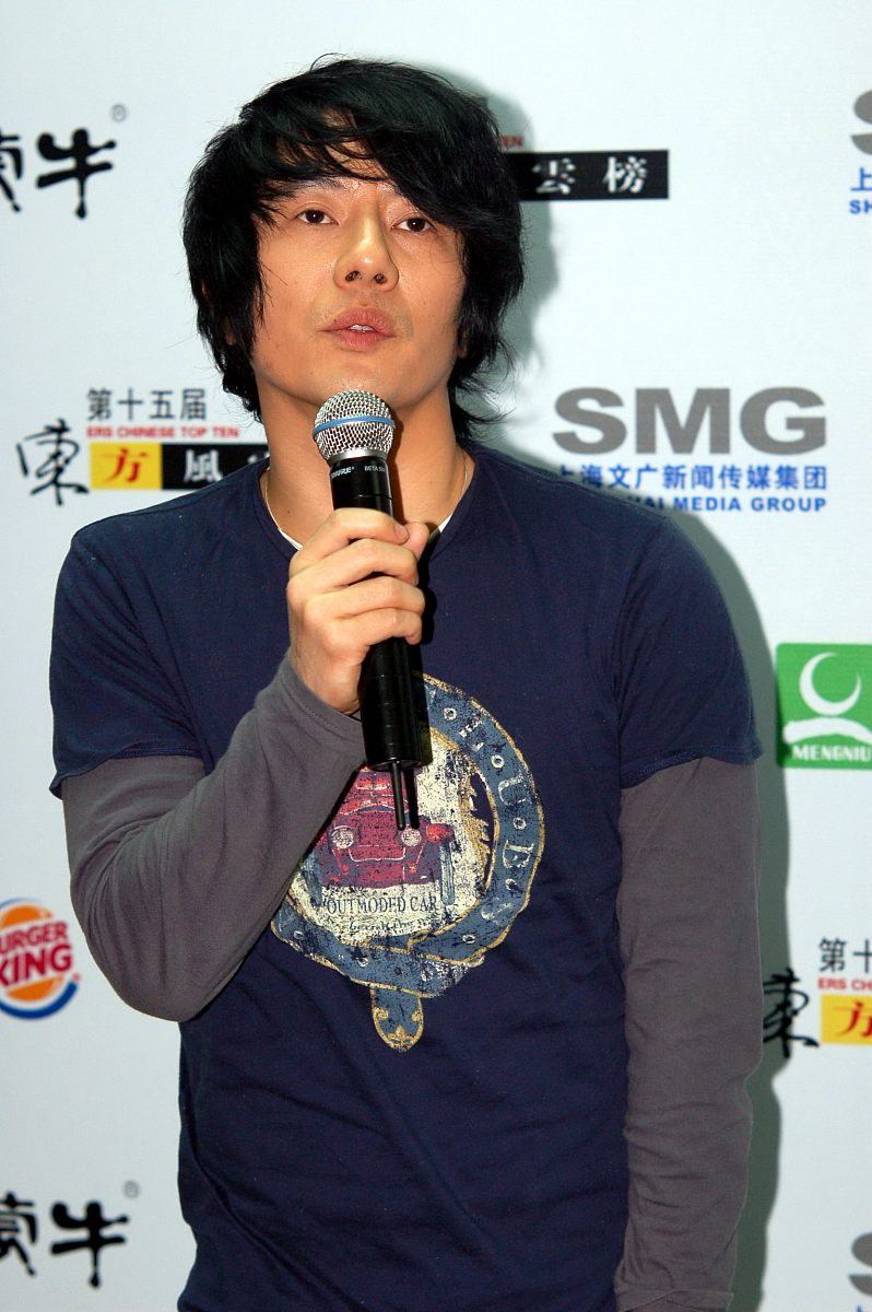 2008年3月6日,北京,东方风云榜拉票会在北京举行.郑钧+++_+++东方风云