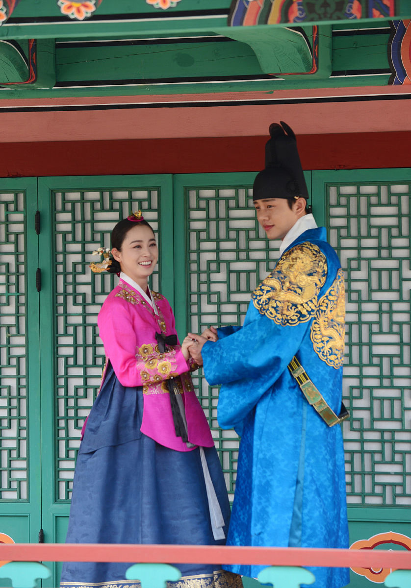 首尔,当地时间5月24日下午,韩国sbs电视剧《张玉贞》举行<strong>新闻</strong>发布会