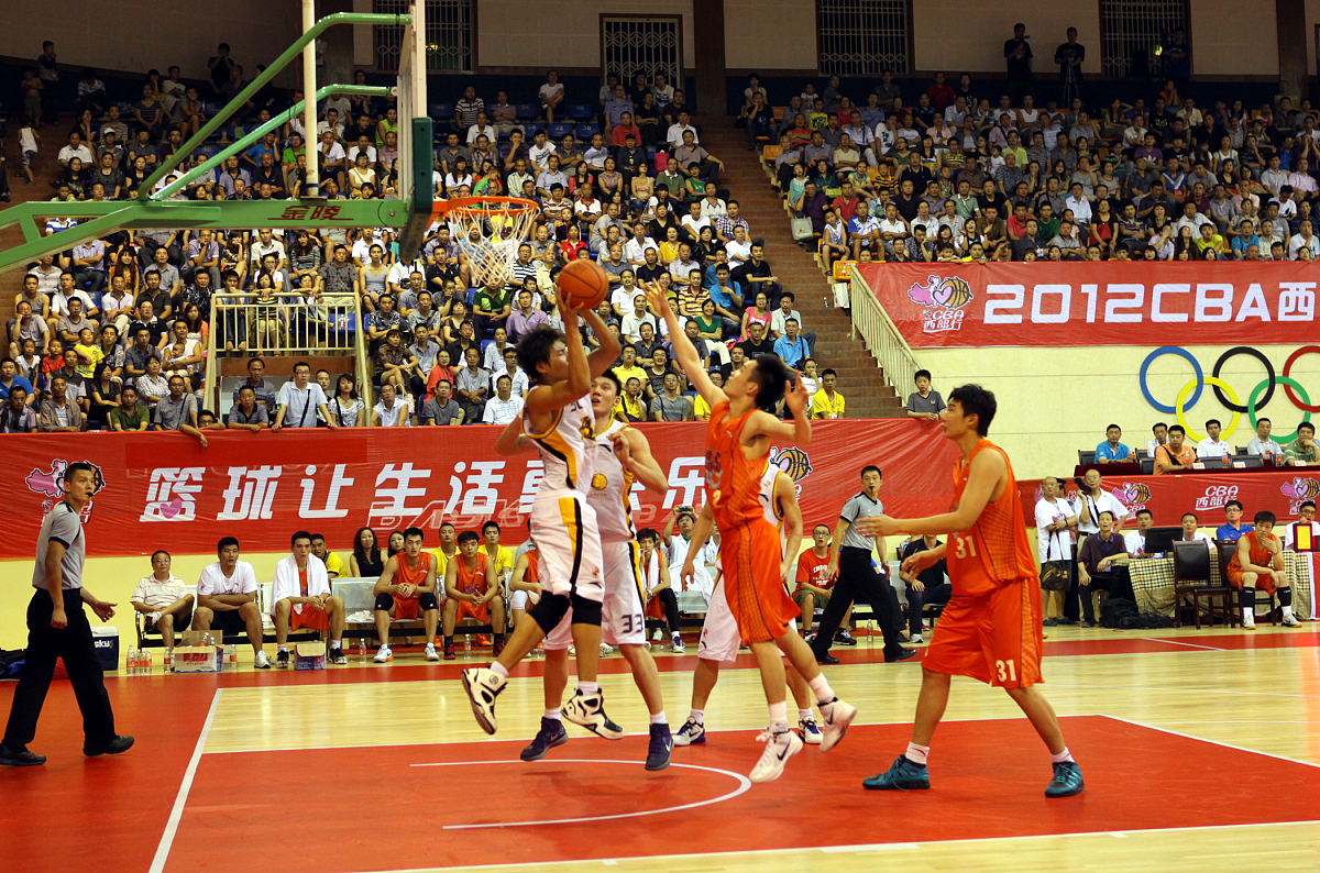 四川省哪些大专学校的汽车整形专业好