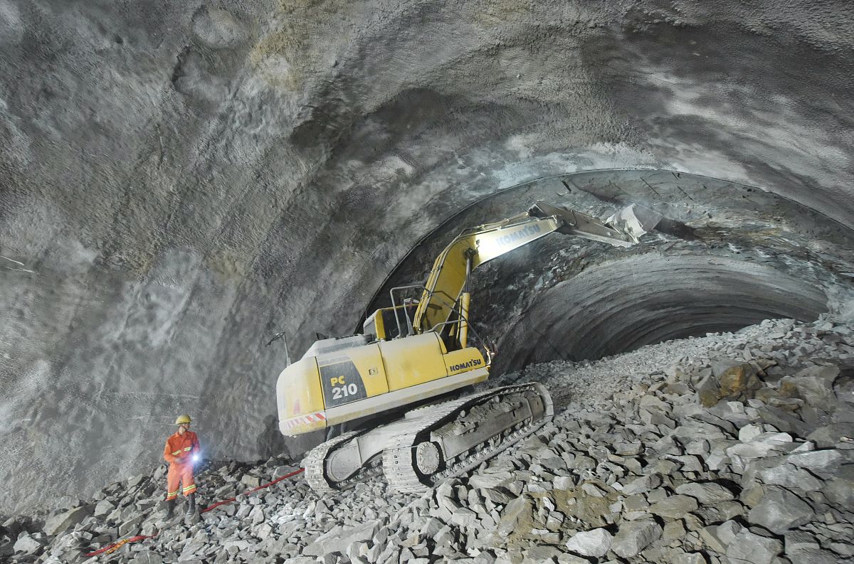 隧洞施工重难点分析及处理措施