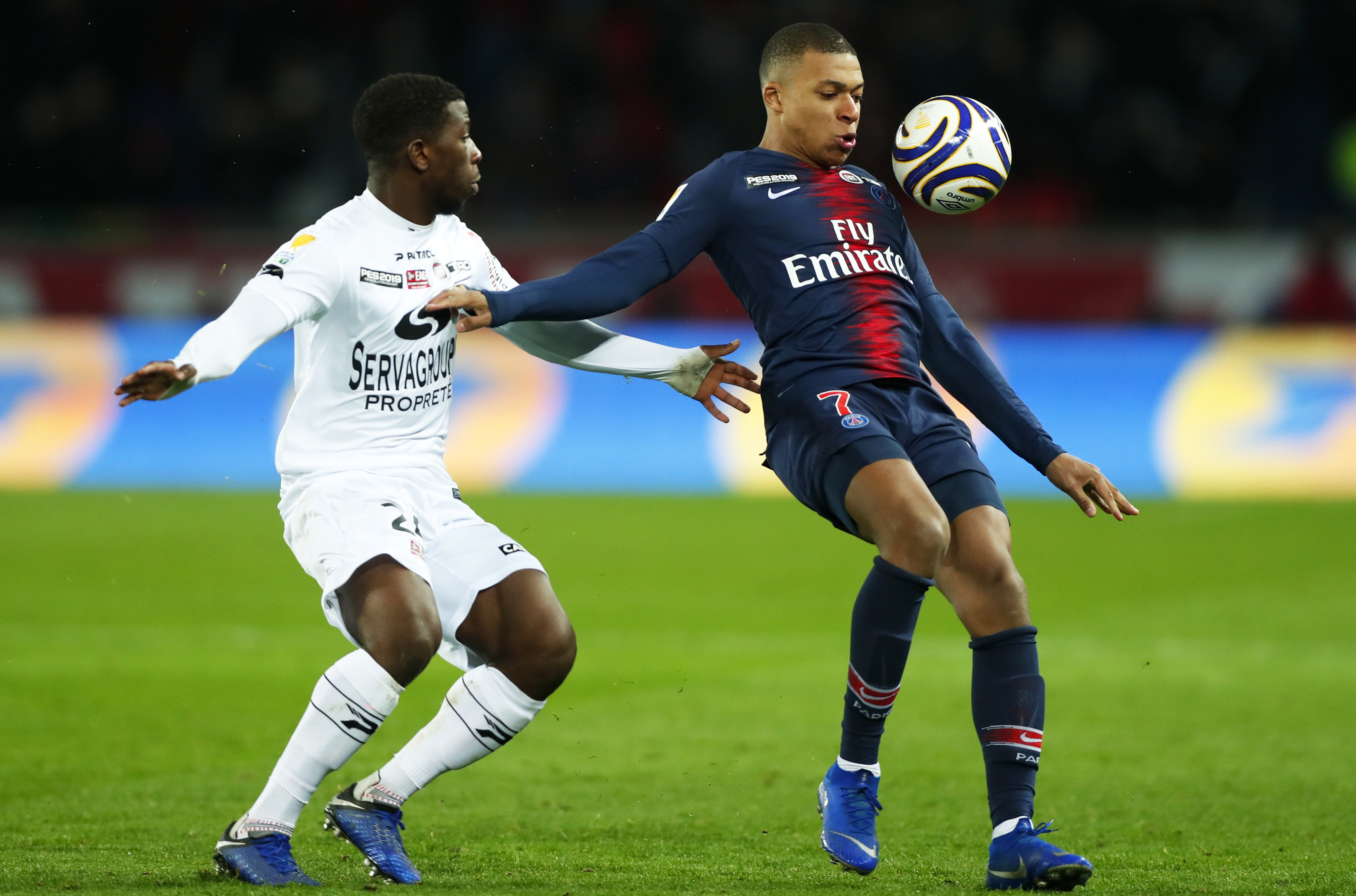 足球--法国联赛杯:巴黎圣日耳曼不敌甘冈