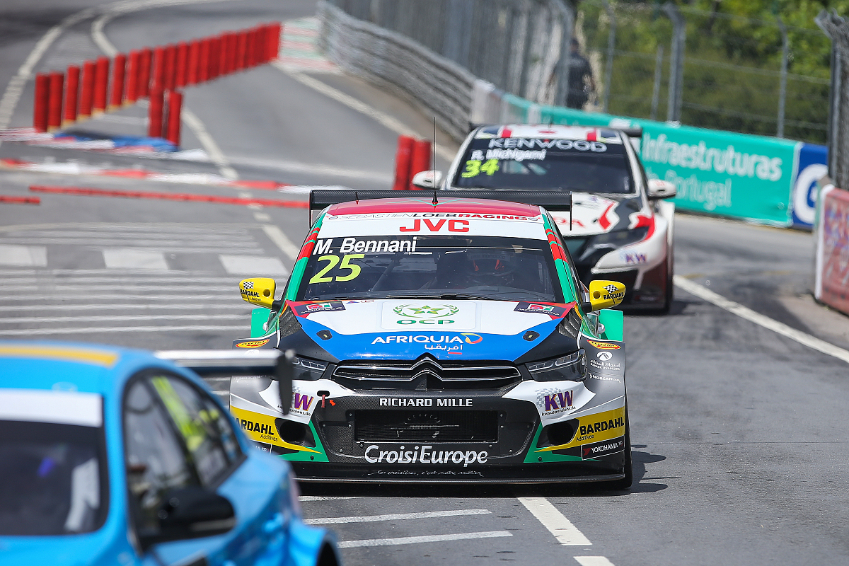 mehdi bennani in <strong>c</strong>itroen c-elysee wtcc of sebastien loeb racing