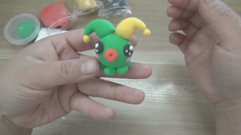 儿童视频,教小朋友们用橡皮泥做一只小丑章鱼,可好玩了