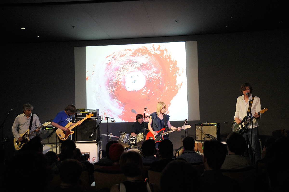 翻译这个网站的内容httpsenwikipediaorgwikiSonic_Youth