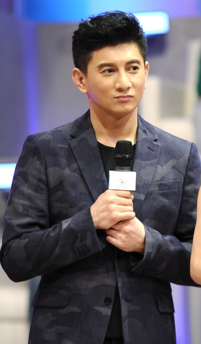 2014年03月27日,上海,新节目《你正常吗》录制.***_***吴奇隆