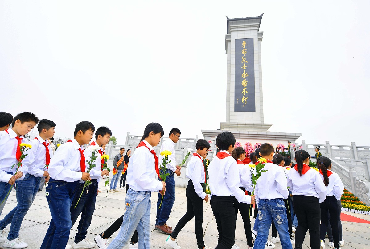 生成原创清明小短文