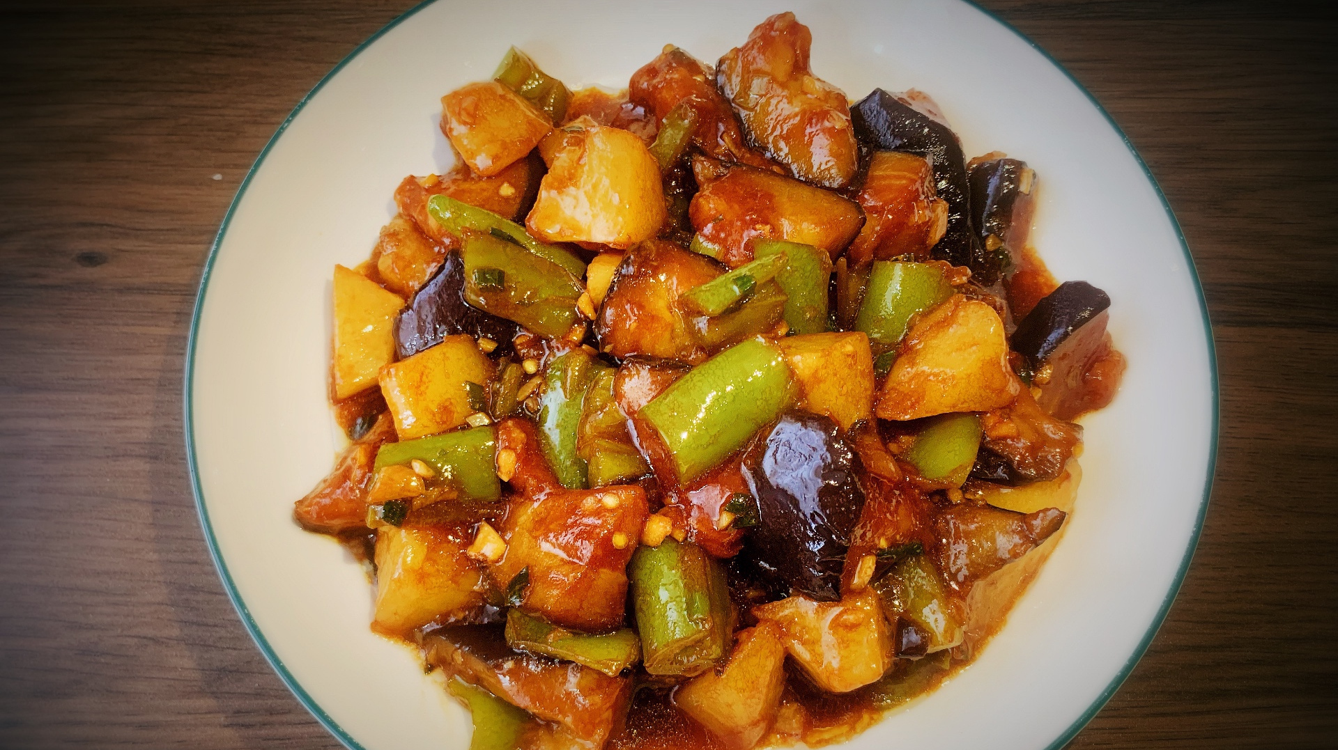 地三鲜怎么做入味不油腻?东北菜厨师透露小窍门,出锅比炖肉还香