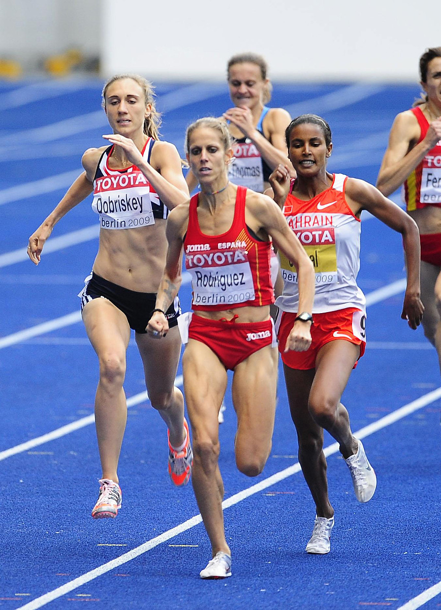 great britain's lisa dobriskey finishes strongly to take a silve