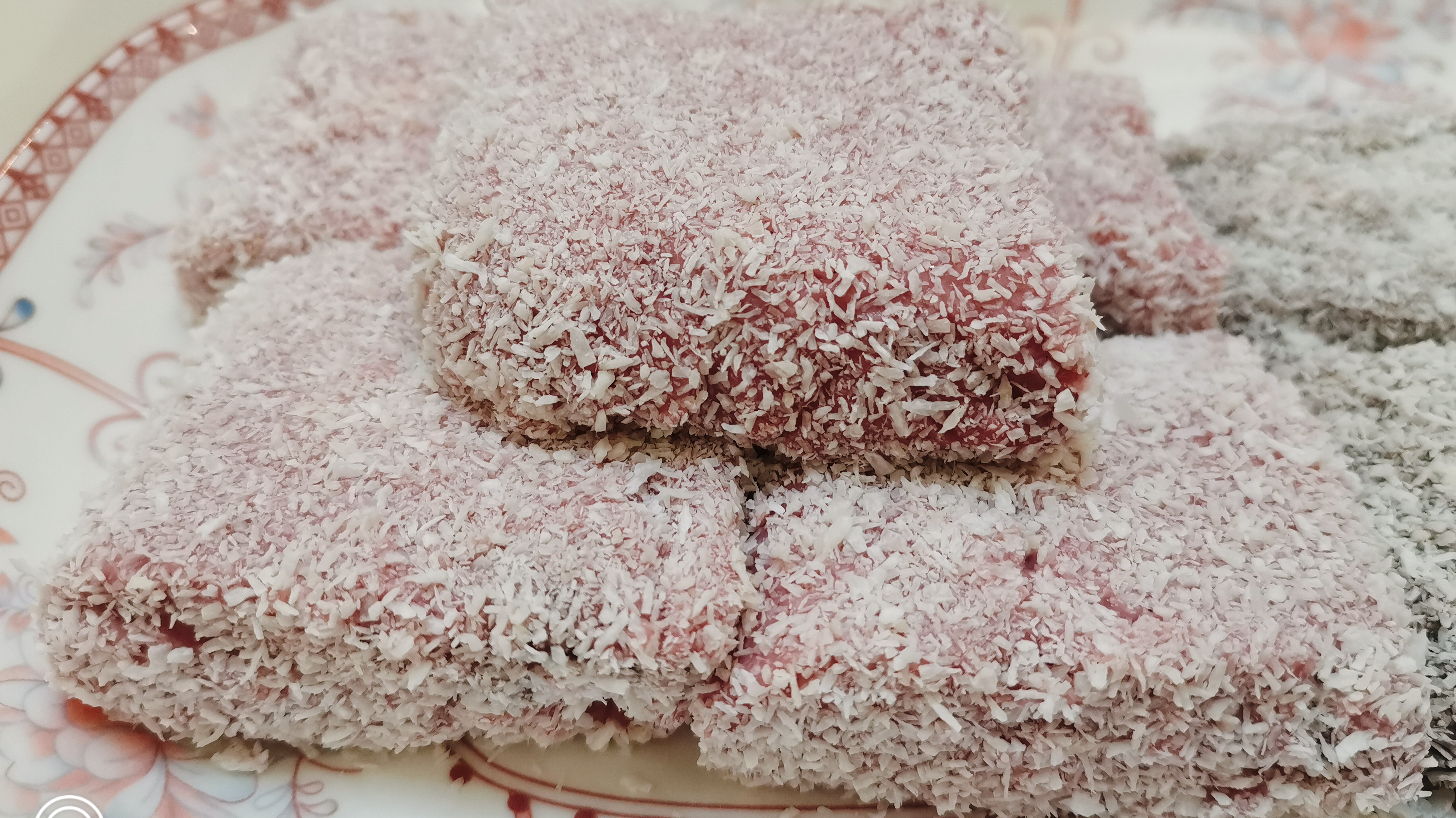 【牛奶小方】不用烤箱的甜品,材料简单喜欢赶快试试吧