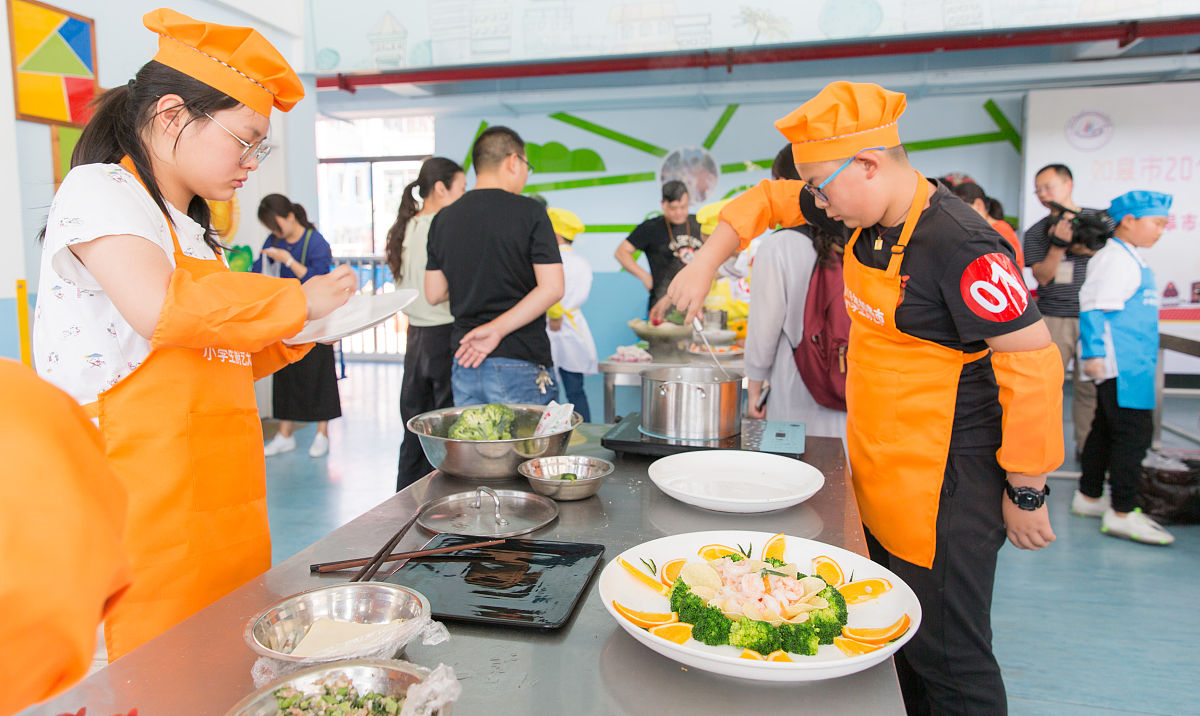 幼儿园营养员厨艺比赛点评。100个字