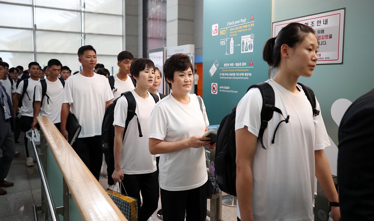 浙江卫校招生对象：初中生还是高中生？
