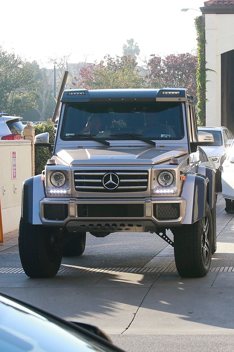 当地时间2018年1月11日,美国比佛利山庄,tyga现身街头.beverly hills,