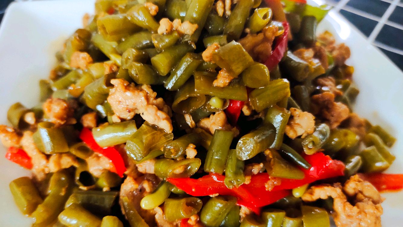 一块猪肉一把酸豆角,大厨教你做酸辣开胃的酸豆角炒肉末,超下饭