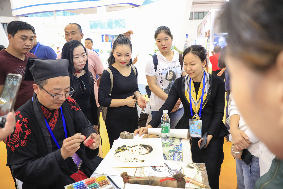 挑战技术创新与非遗传承——传承人能力的机遇与挑战研究的理论意义和现实意义