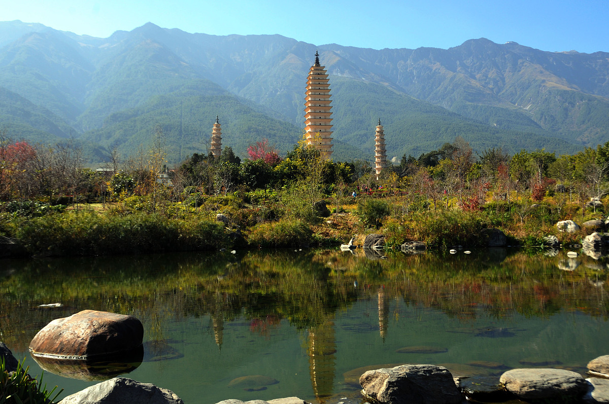 2012年12月15日,云南省大理白族自治州,***_***大理古城大理三塔一景+