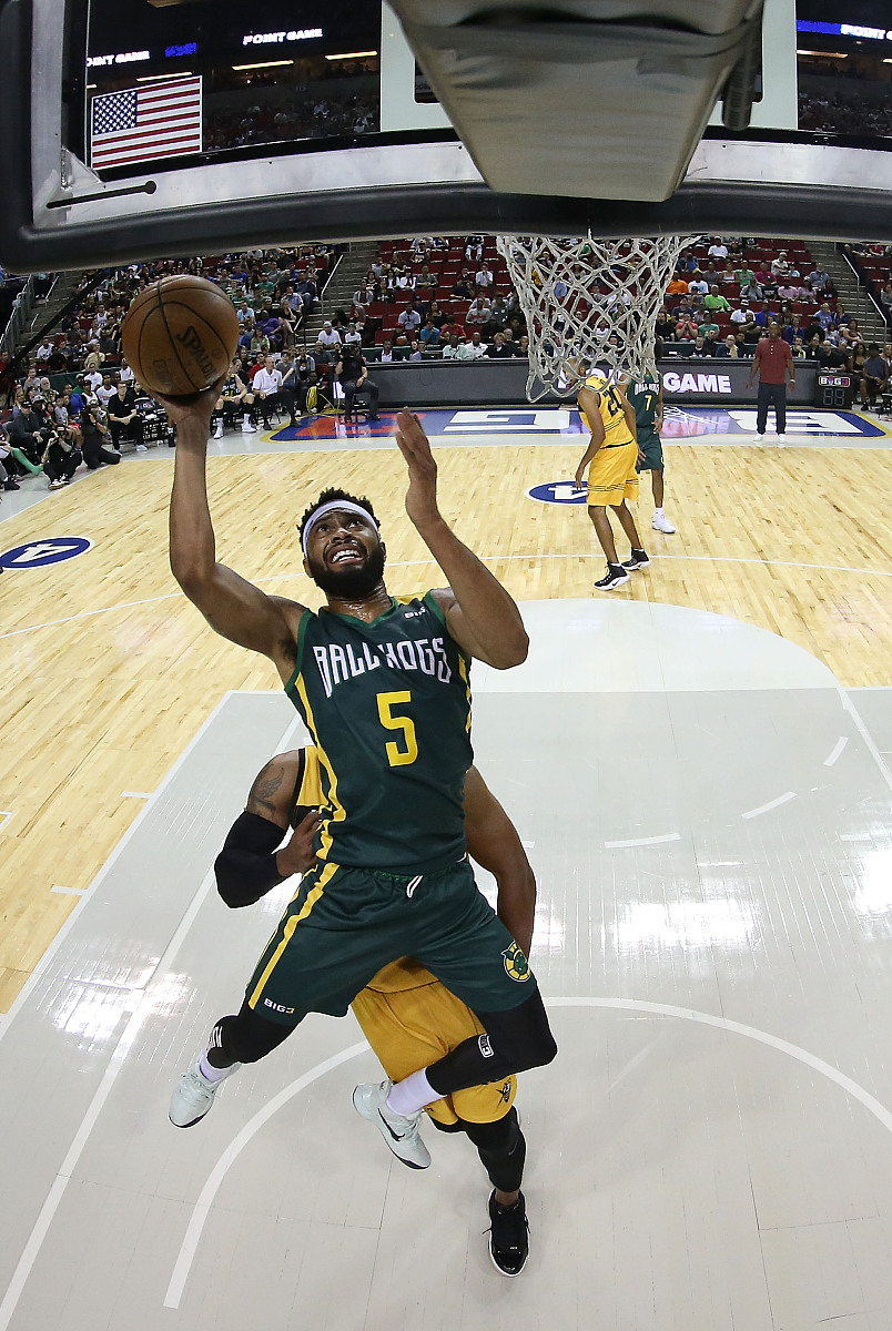 船长杰克逊领衔昔日nba众星出战big3第9周 答案艾弗森观战助威