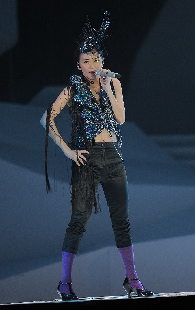 2010年8月28日,北京,孙燕姿《答案是》北京演唱会在首都体育馆举行.  