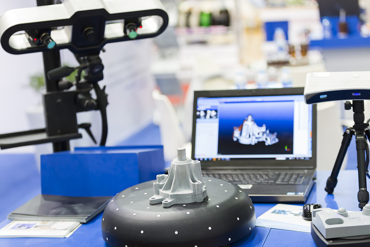 LoGoNet: 3D 物体检测与定位的 LiDAR-相机融合方法