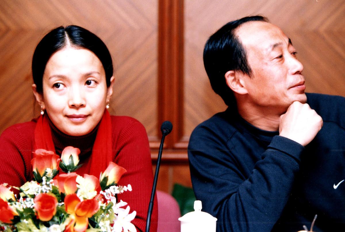 《心灵的节日》北京记者会:吕丽萍与孙海英假装没感觉.+++_+++贺岁剧,