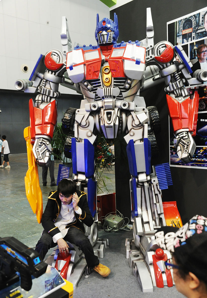 模型尺寸和重量要求 - 长度不小于1100mm，宽度不超过150mm，高度不超过150mm