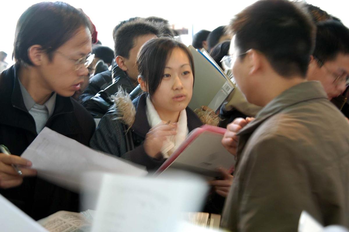 贵阳市新城职业学校专业介绍：机械制造、电子信息、建筑工程、商务英语等