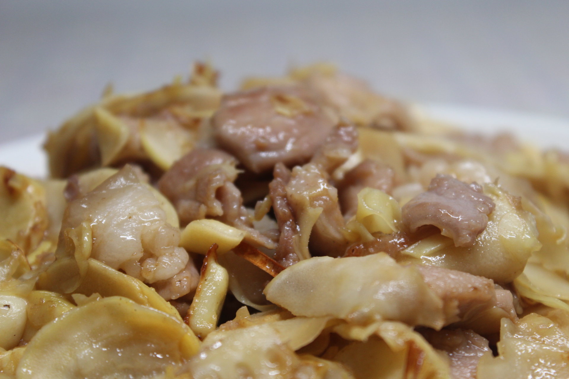 教你冬笋炒肉片,一点苦味都没有,吃起来脆脆的!