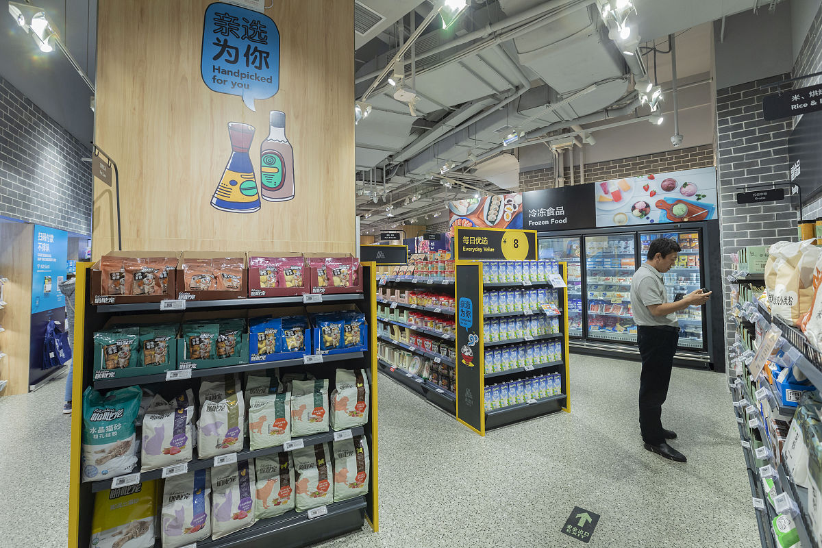 C 语言图书管理系统：添加、删除、更新、查找和排序书籍