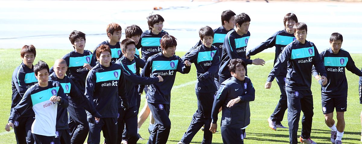 2010年6月19日,勒斯滕堡,2010世界杯b组末轮前瞻,韩国训练备战.+++_++