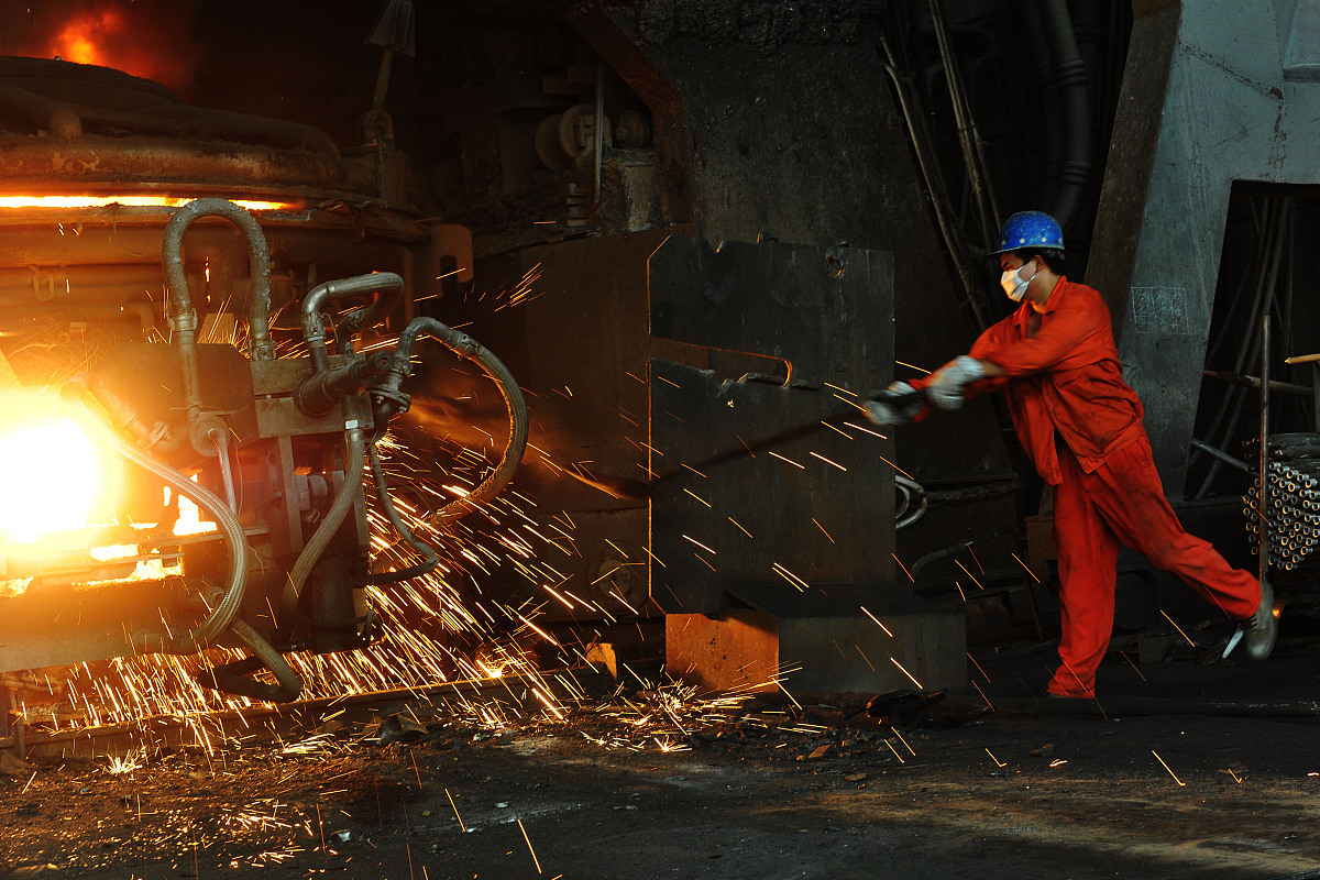 切割废铁作业现场安全环境风险评估范例 - 确保安全操作